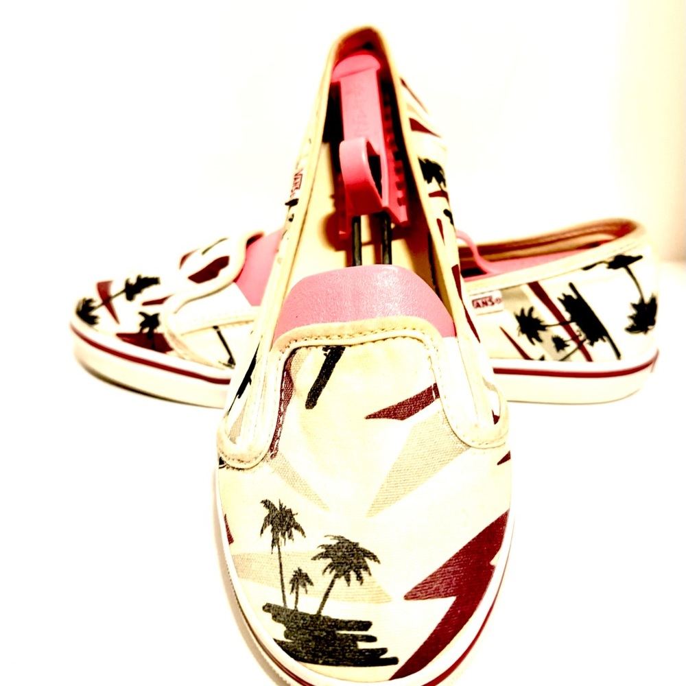 Vans - Picture 4 of 11